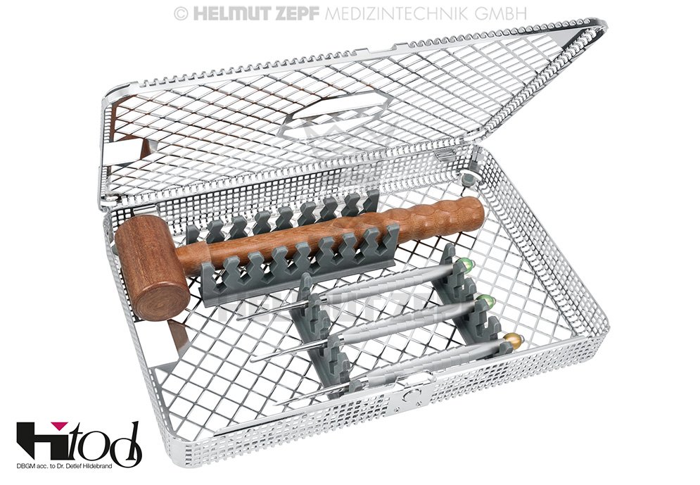 Kit chirurgical du Dr. Hildebrand avec maillet, livré dans un panier - Helmut Zepf (17.009.00) - Delynov